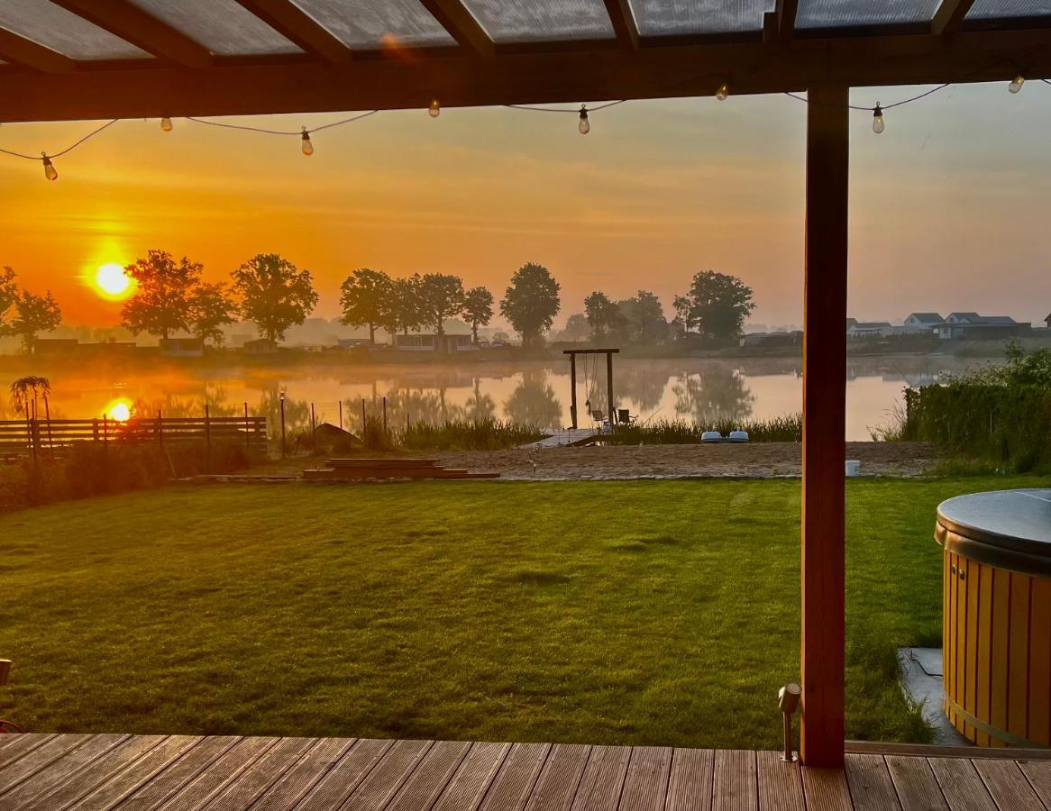 Relax House Nad Jeziorem Z Goraca Balia Villa Bieniowice ภายนอก รูปภาพ
