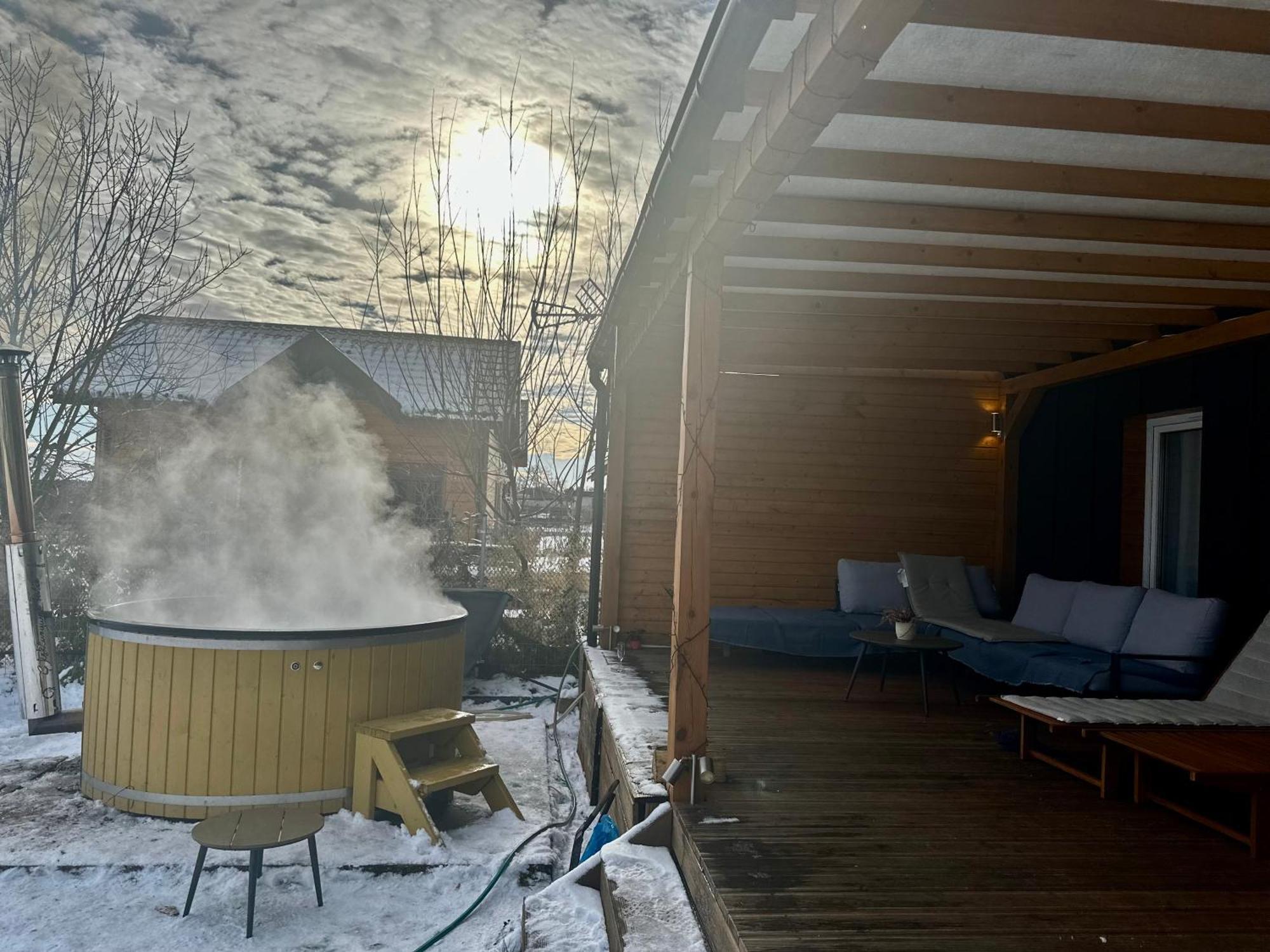 Relax House Nad Jeziorem Z Goraca Balia Villa Bieniowice ภายนอก รูปภาพ